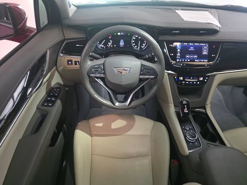 Used 2024 Cadillac XT6 Premium Luxury FWD image 23