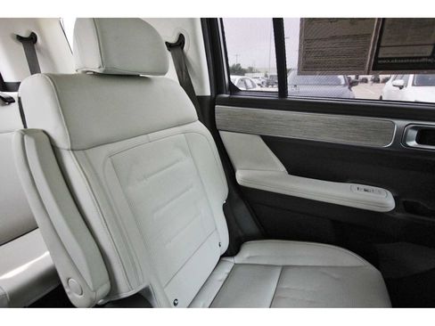 Used 2025 Hyundai Santa Fe Calligraphy FWD image 10