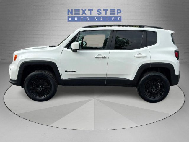 Used 2021 Jeep Renegade Latitude AWD/4WD image 4