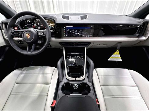 New 2026 Porsche Cayenne AWD/4WD image 14