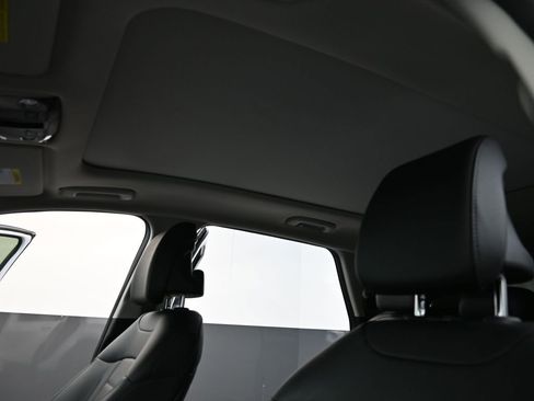 Used 2024 Kia Sportage SX image 14