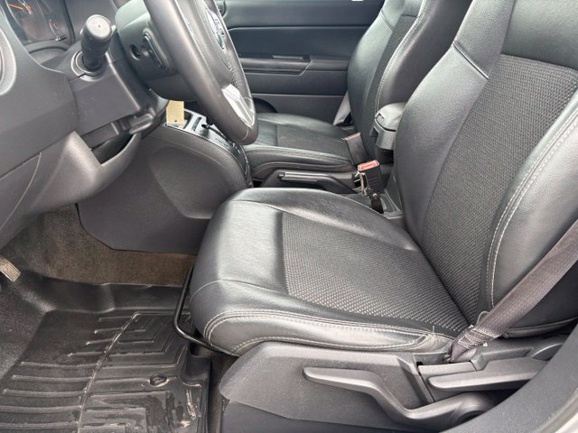 Used 2017 Jeep Compass Sport w/ Power Value Group AWD/4WD image 11