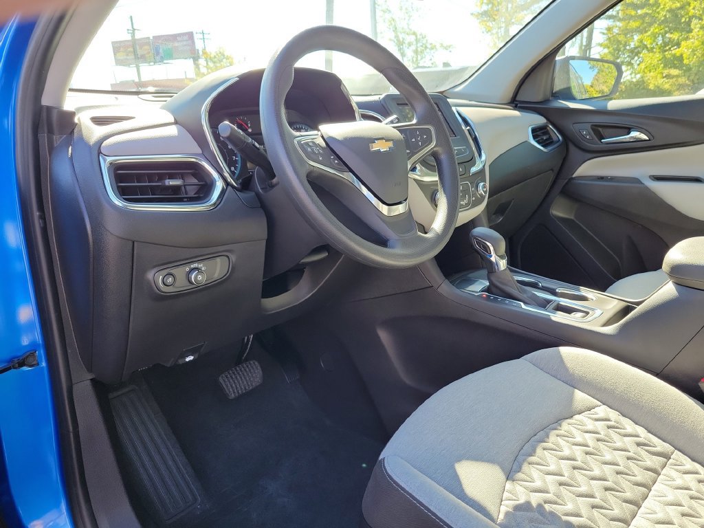 Used 2024 Chevrolet Equinox LS w/ Driver Confidence II Package FWD image 24