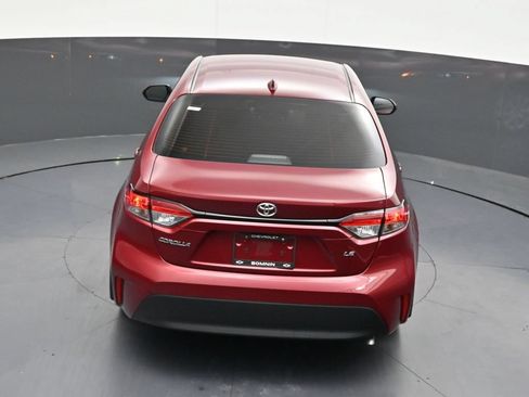 Used 2025 Toyota Corolla LE FWD image 21