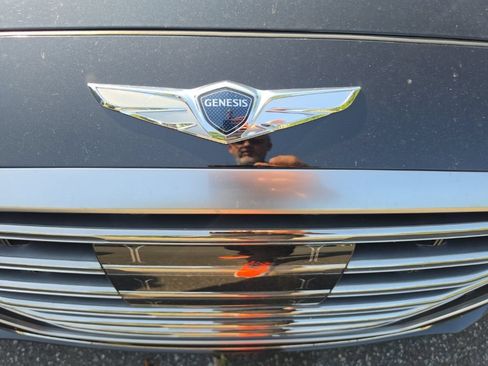 Used 2018 Genesis G80 3.8 RWD image 6