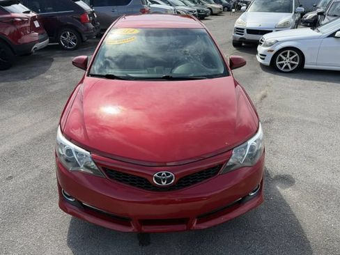 Used 2014 Toyota Camry SE FWD image 8