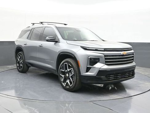 New 2025 Chevrolet Traverse High Country FWD image 20
