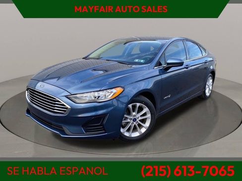 Used 2019 Ford Fusion SE image 1