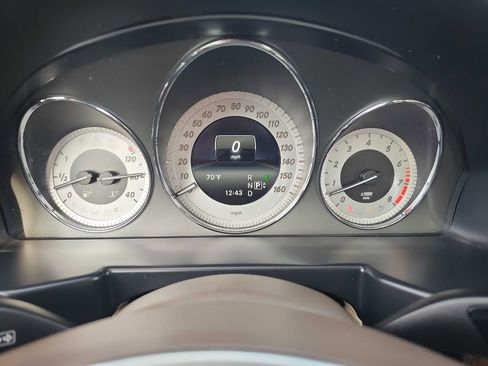 Used 2015 Mercedes-Benz GLK 350 2WD w/ Premium 1 Package image 34