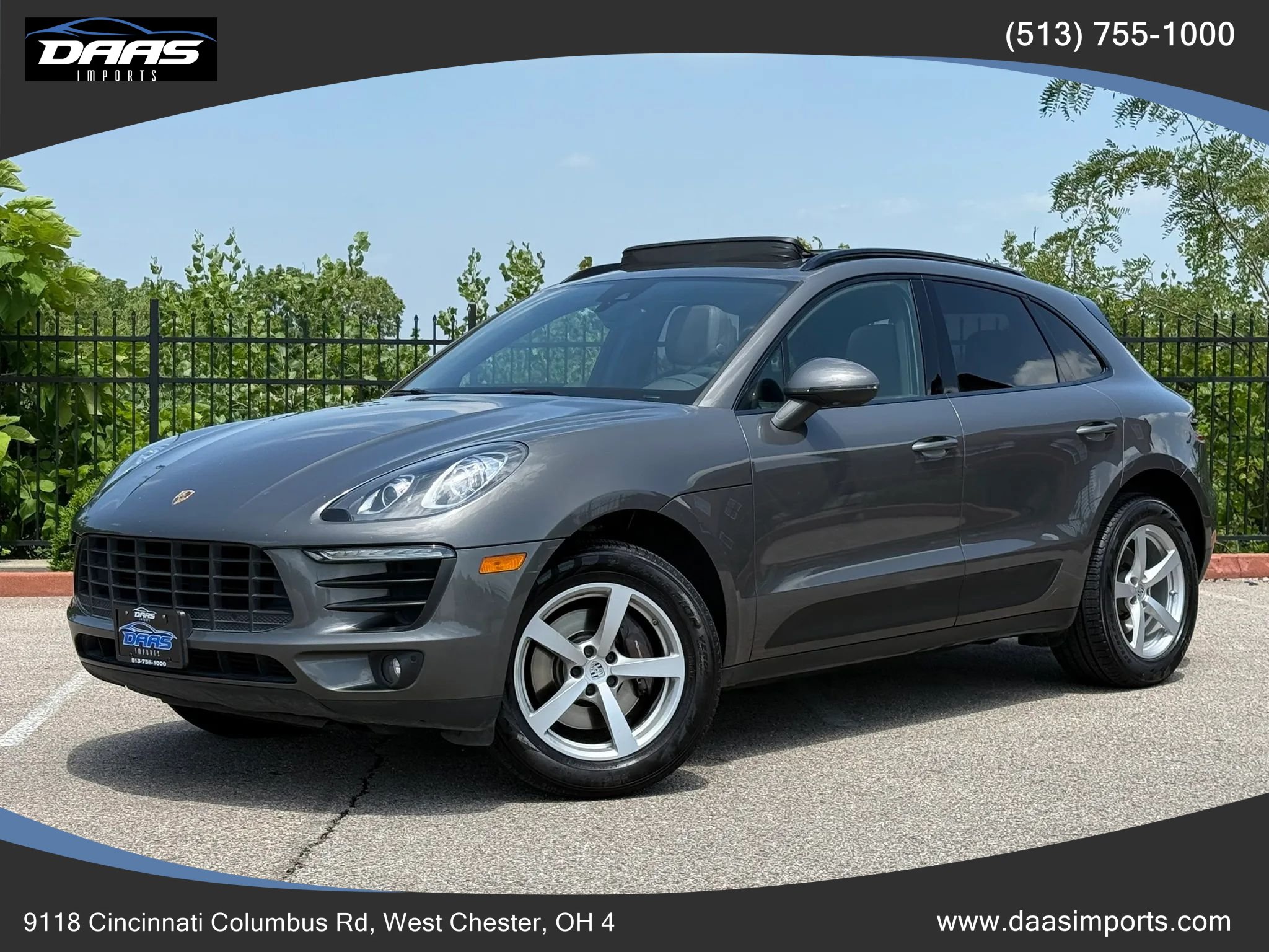 Used 2018 Porsche Macan AWD/4WD image 1