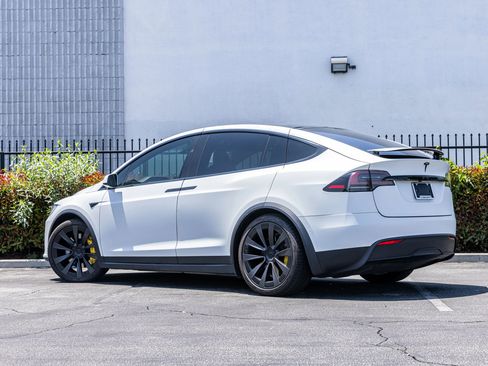 Used 2022 Tesla Model X AWD/4WD image 8