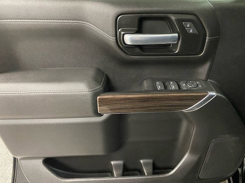 Used 2020 Chevrolet Silverado 1500 LT w/ All-Star Edition image 9