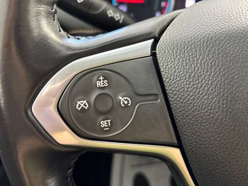 Used 2020 Chevrolet Traverse LT w/ LT Premium Package AWD/4WD image 6