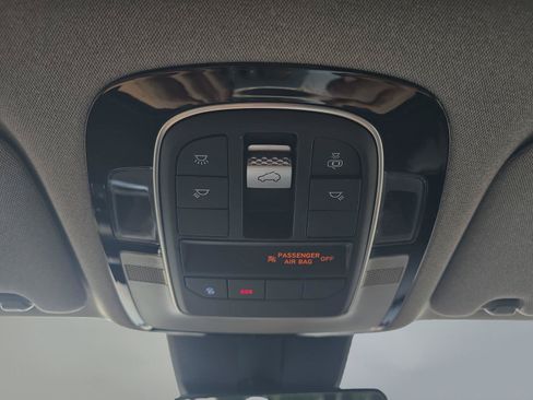 Used 2021 Hyundai Santa Fe Limited AWD/4WD image 18
