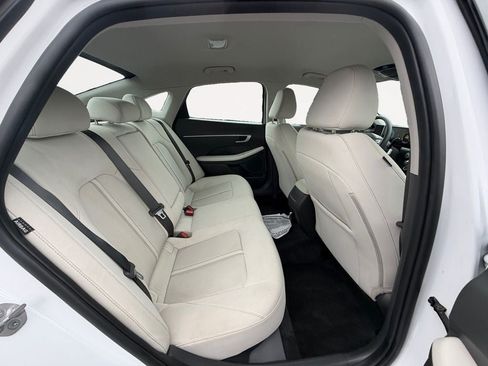 Used 2025 Hyundai Sonata SEL FWD image 23