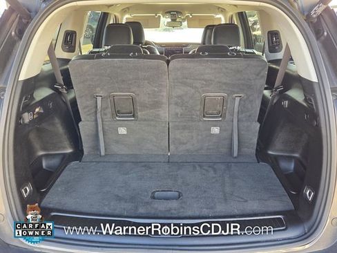 Used 2023 Jeep Grand Cherokee L Limited w/ Black Appearance Package RWD image 15