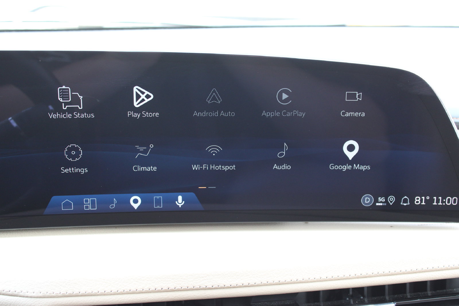 Used 2025 Cadillac XT4 Premium Luxury FWD image 15
