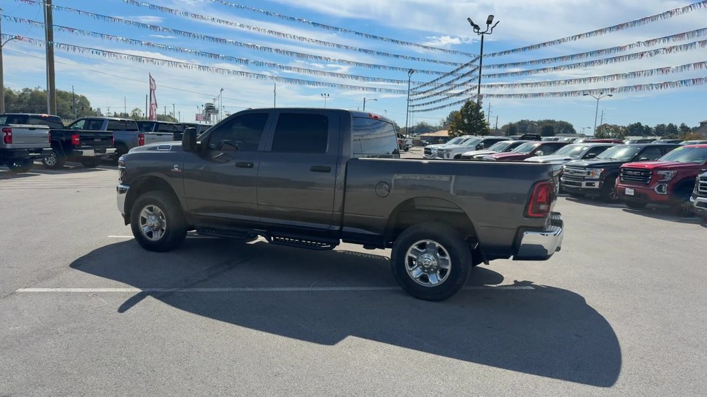 Used 2025 RAM 2500 Tradesman w/ Chrome Appearance Group AWD/4WD image 4