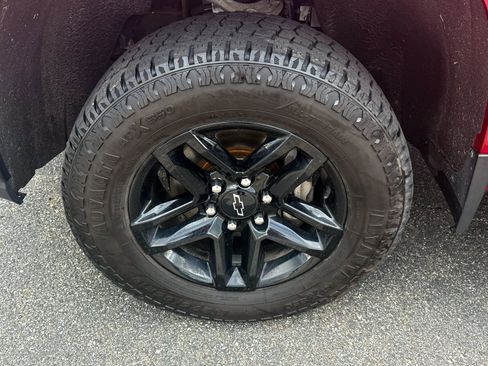 Certified 2021 Chevrolet Silverado 1500 Custom Trail Boss AWD/4WD image 11