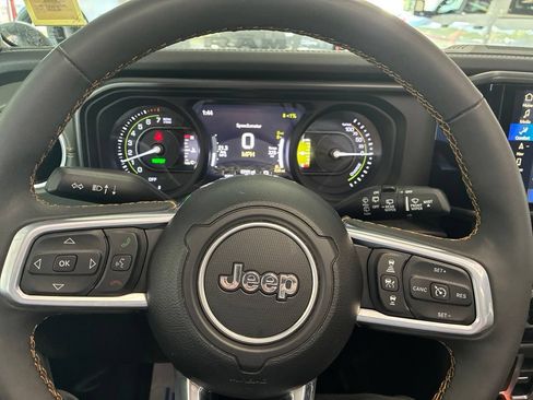 Used 2024 Jeep Wrangler High Altitude AWD/4WD image 50