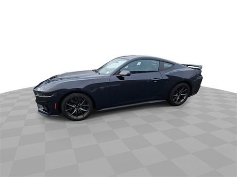 Used 2024 Ford Mustang Dark Horse image 4
