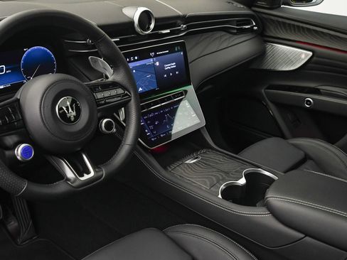 New 2025 Maserati Grecale GT AWD/4WD image 34