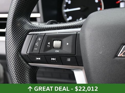 Used 2025 Mitsubishi Outlander ES image 24