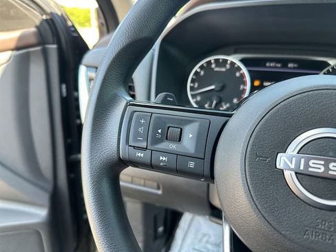 Used 2022 Nissan Rogue SV FWD image 23