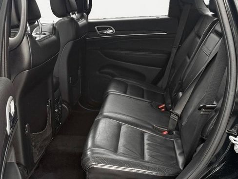 Used 2019 Jeep Grand Cherokee Limited AWD/4WD image 13
