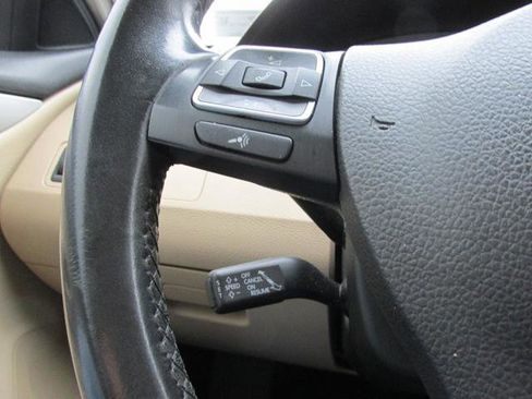 Used 2016 Volkswagen CC R-Line image 14