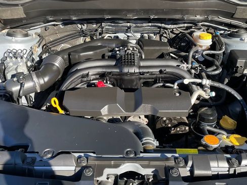 Used 2017 Subaru Forester 2.5i Premium w/ All-Weather Package image 21