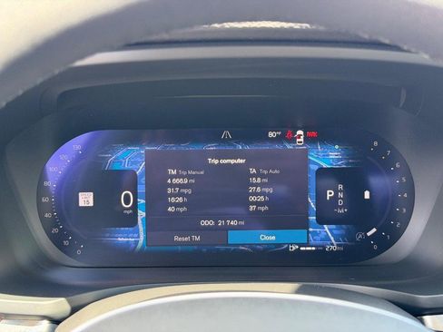 Certified 2025 Volvo S60 B5 Plus AWD/4WD image 22