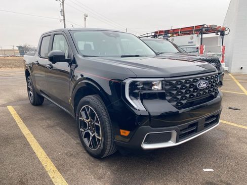 New 2026 Ford Maverick Lariat image 2