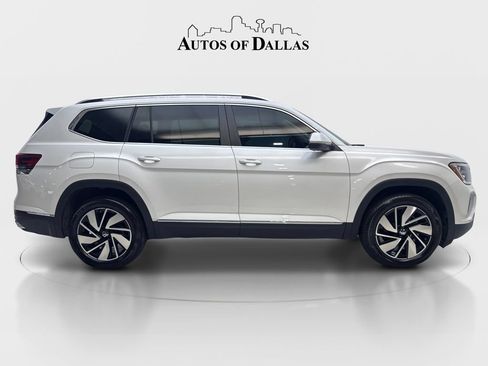 Used 2025 Volkswagen Atlas SEL AWD/4WD image 10