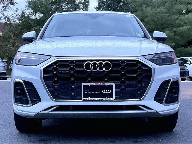 Used 2023 Audi Q5 2.0T Premium Plus w/ Premium Plus Package AWD/4WD image 8