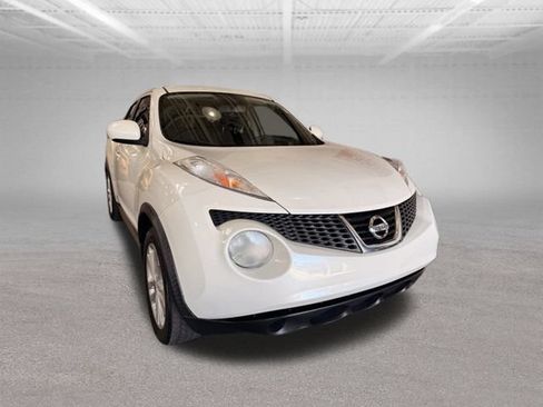 Used 2013 Nissan Juke SV AWD/4WD image 3