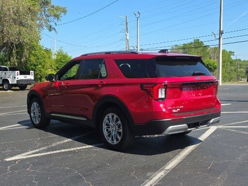 Certified 2025 Ford Explorer Platinum RWD image 16