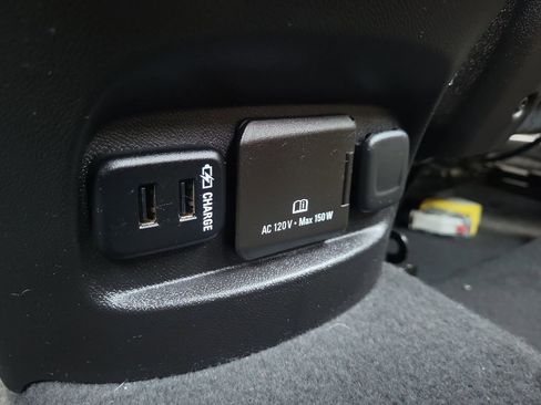 Used 2016 Chevrolet Malibu Premier w/ Driver Confidence Package image 12