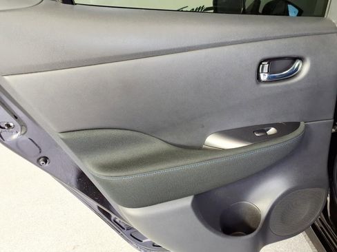 Used 2022 Nissan Leaf S Plus image 11