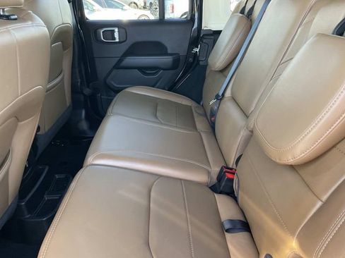 Used 2021 Jeep Wrangler Unlimited Sahara w/ Cold Weather Group image 33