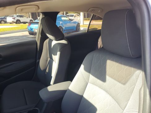 Used 2024 Toyota Corolla LE image 17