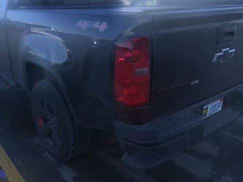 Used 2018 Chevrolet Colorado LT w/ Redline Special Edition image 5