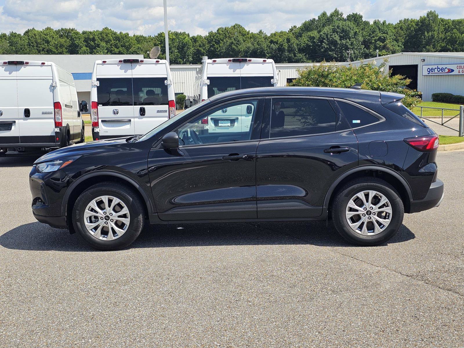 Used 2025 Ford Escape Active AWD/4WD image 14