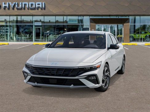 New 2025 Hyundai Elantra Sport image 6