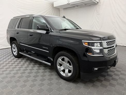 Used 2017 Chevrolet Tahoe LT image 3
