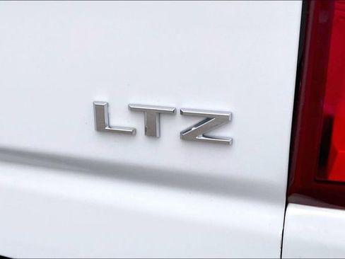 Used 2021 Chevrolet Silverado 2500 LTZ image 22