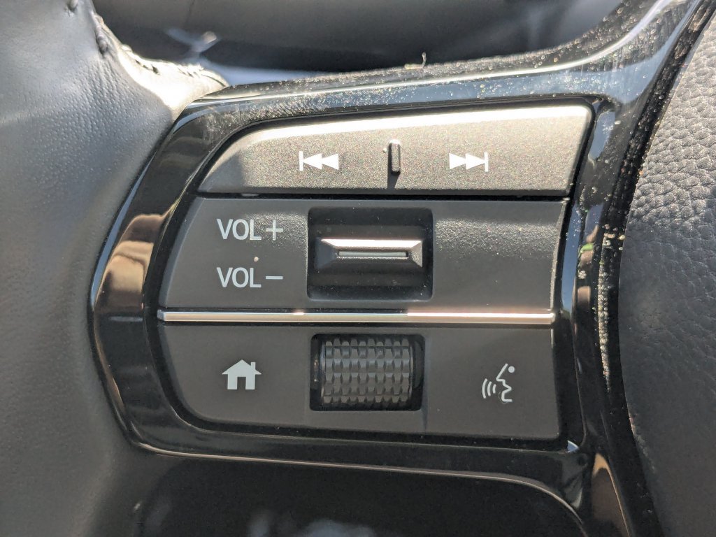 Used 2025 Honda CR-V EX-L image 13