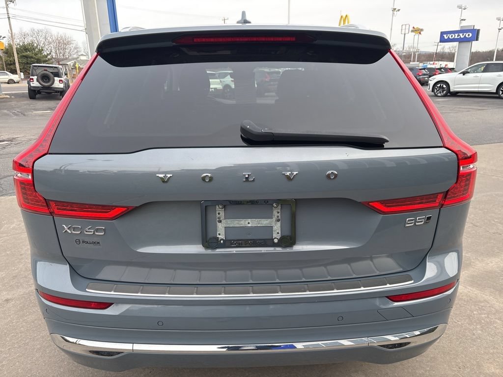 Certified 2023 Volvo XC60 B5 Plus w/ Climate Package AWD/4WD image 7