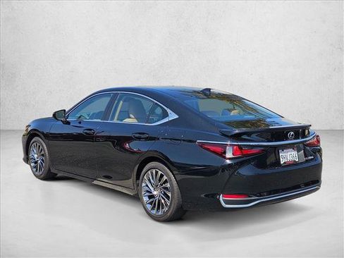 Used 2024 Lexus ES 300h w/ Accessory Package (Z2) FWD image 8