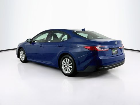 Used 2025 Toyota Camry LE FWD image 5
